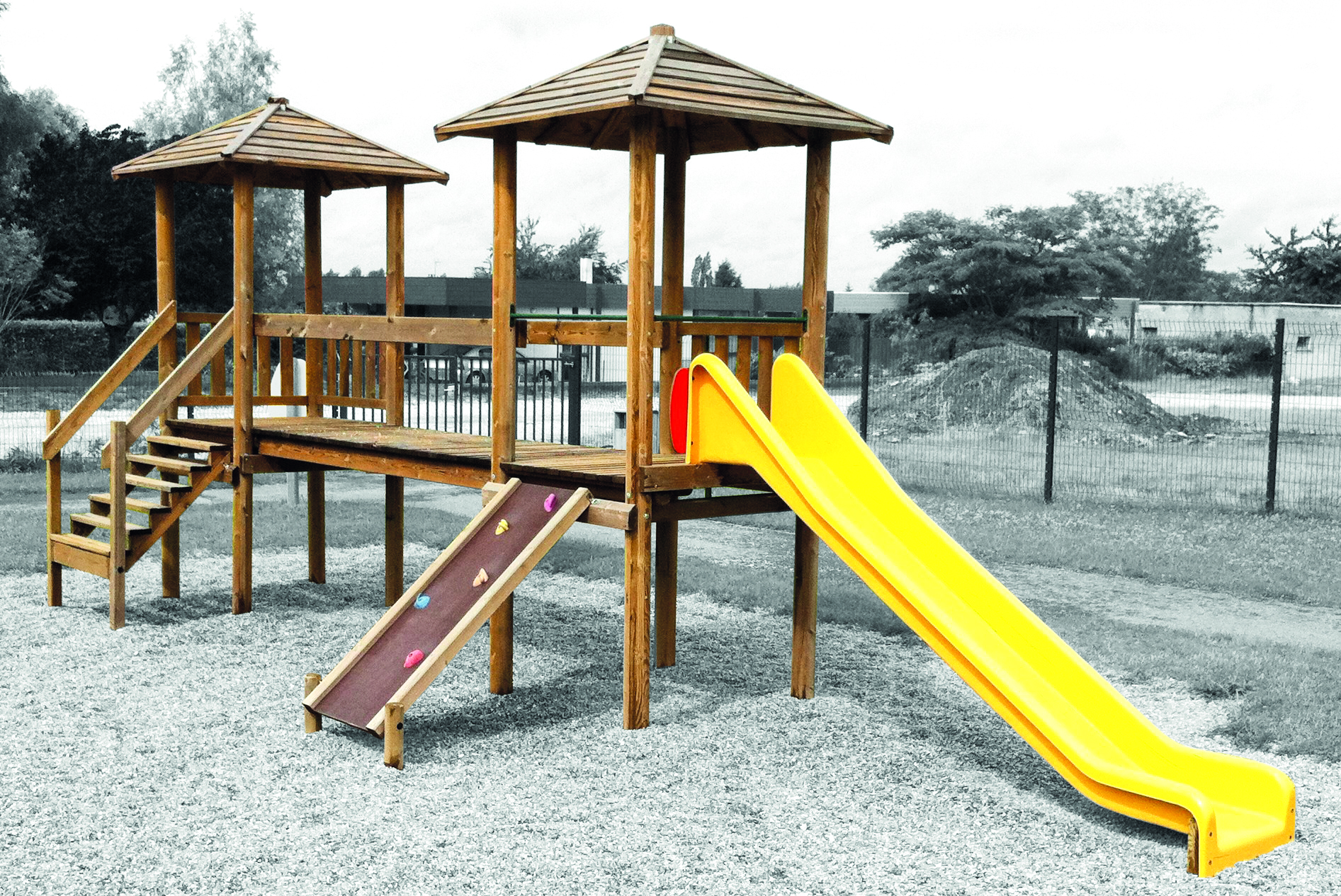 Aire de jeux en bois Gynkgo