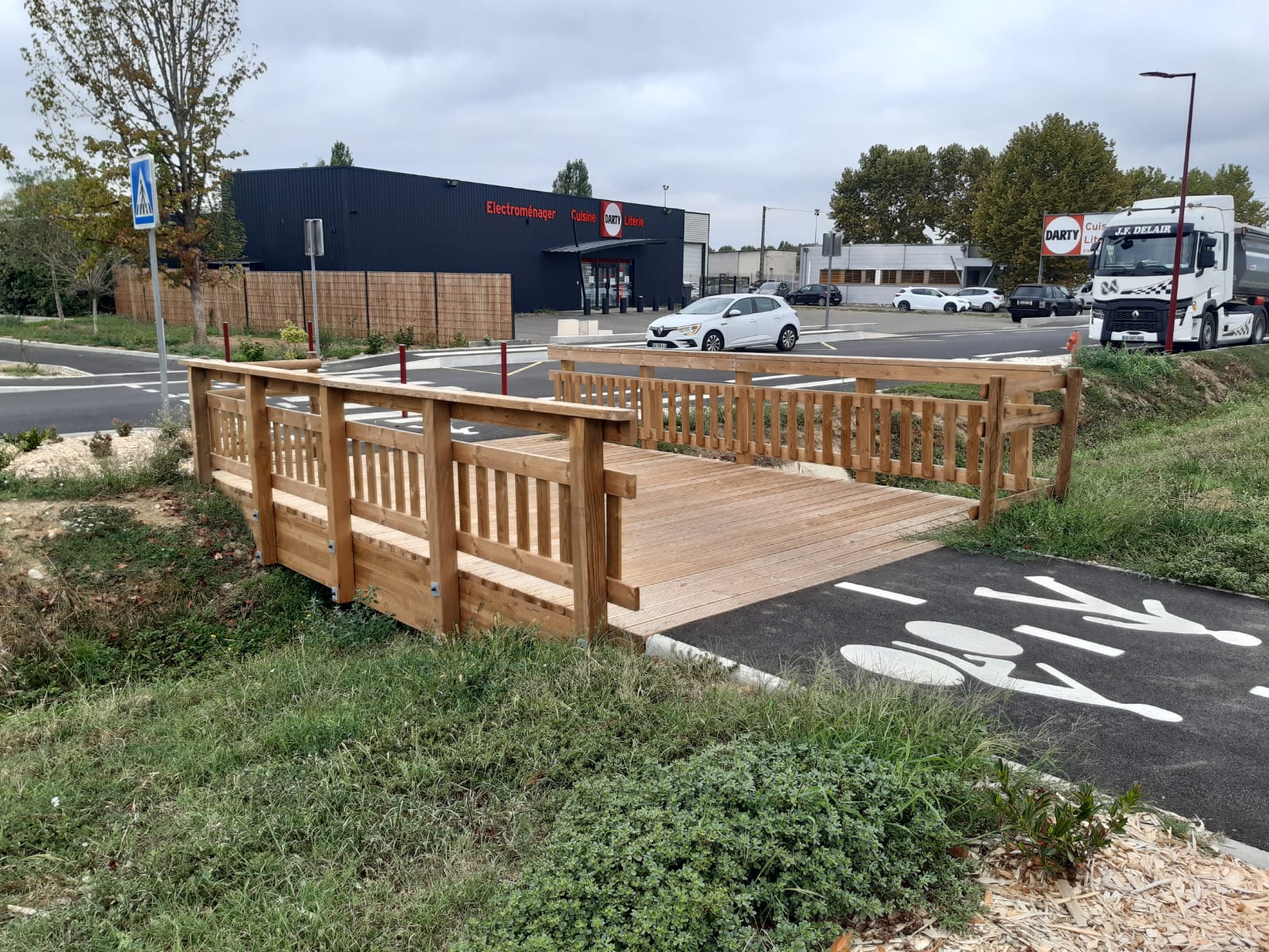 Passerelle en bois de 6x4.20 m