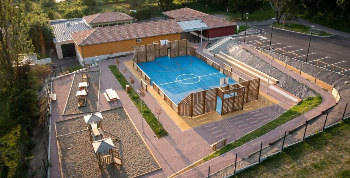 Ensemble multisports et aire de jeux- Castlenau-sur-Gupie